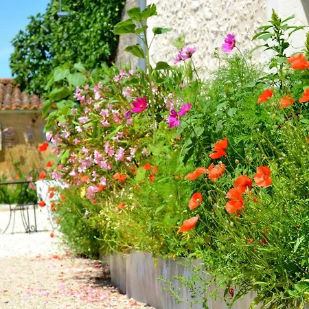Maison Spacieuse A Holiday home Cabariot