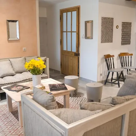 Maison Spacieuse A * Cabariot