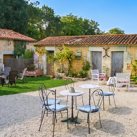 Maison Spacieuse A Ferienhaus